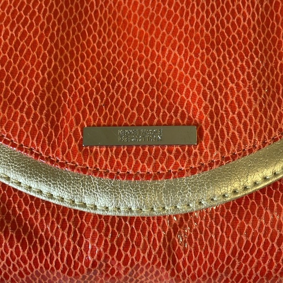 Kenneth Cole Reaction | Faux Snakeskin |Orange & Gold | Envelope Clutch/ Purse - Picture 2 of 15